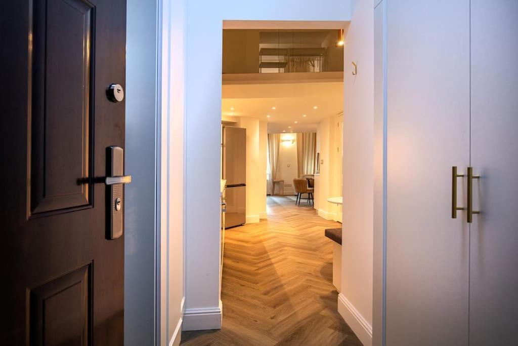 Orangehomes Luxury Apartment Next To Gellert Hill Budapest Exterior photo
