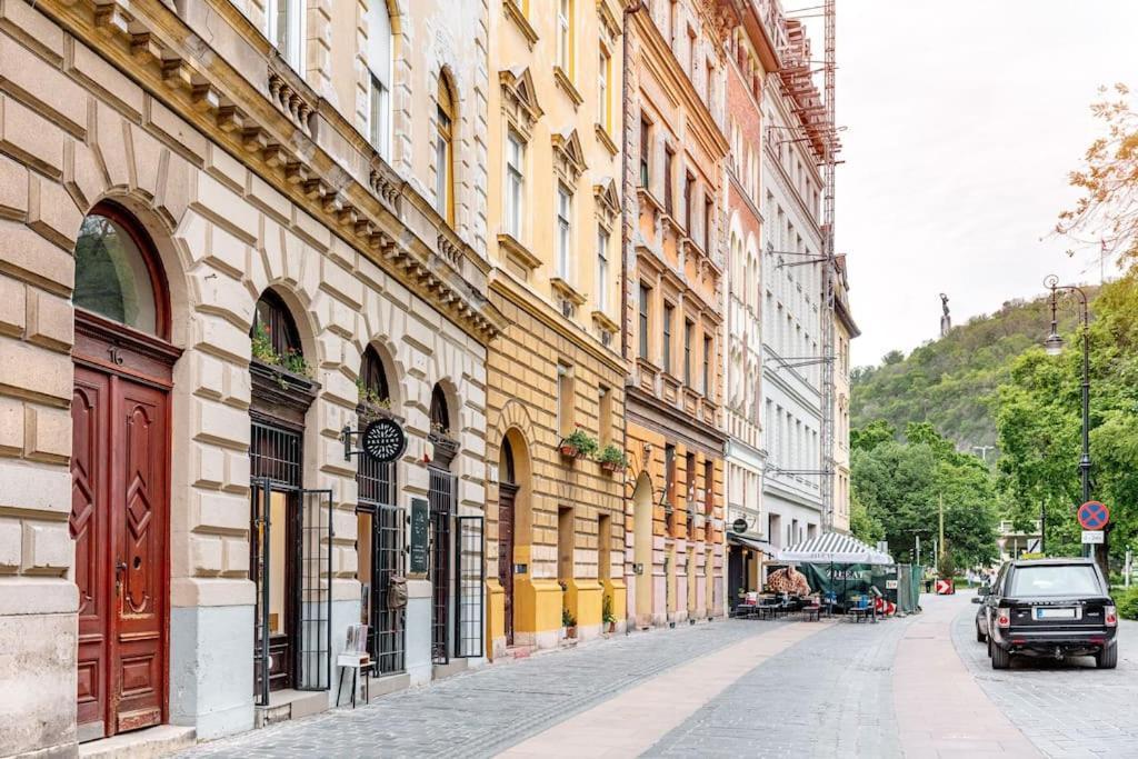 Orangehomes Luxury Apartment Next To Gellert Hill Budapest Exterior photo